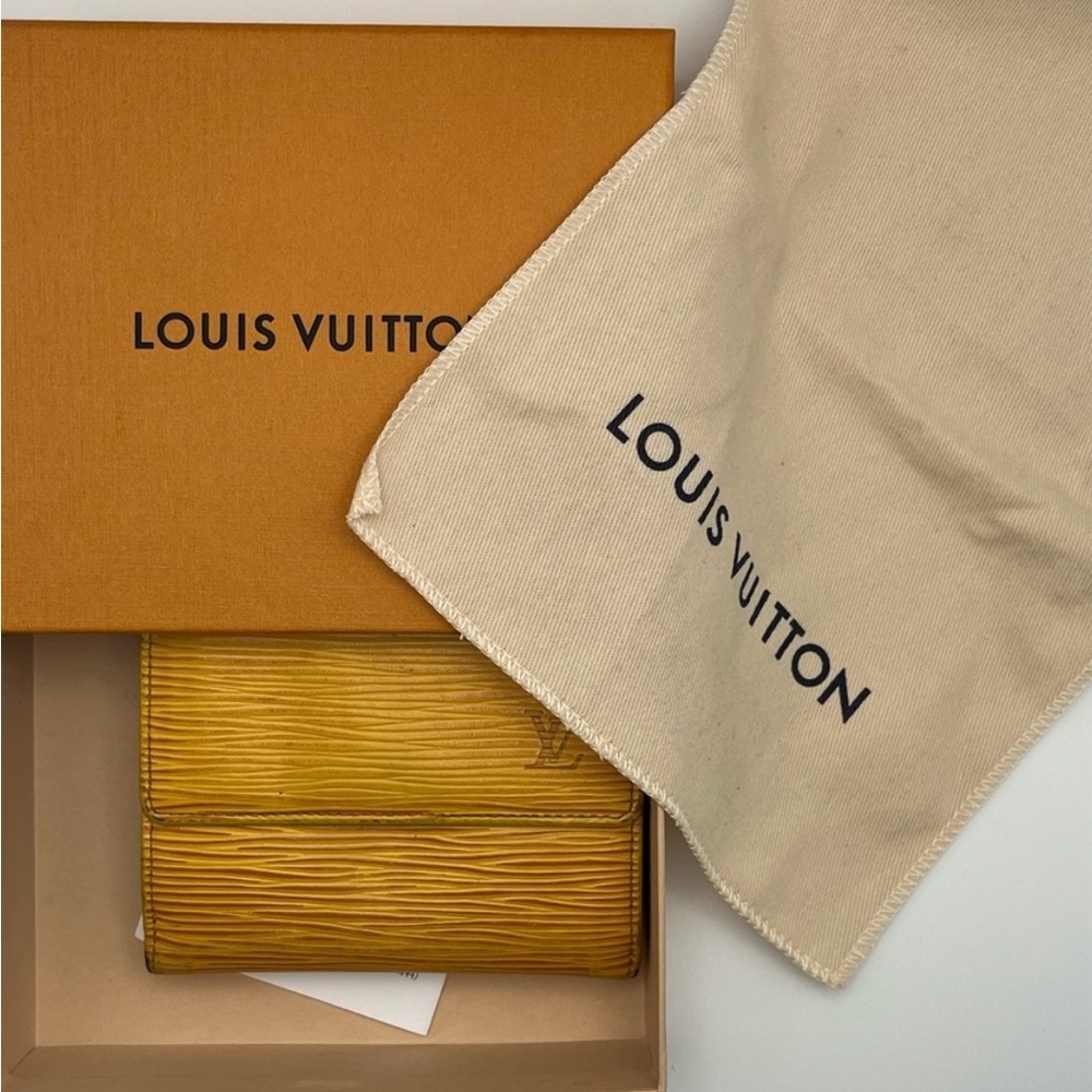 Authentic Louis Vuitton Yellow Leather Epi Wallet, Purple interior w/COA